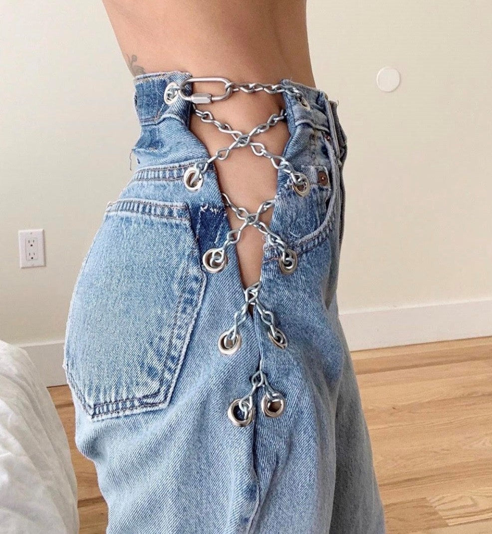 Chain Vintage High Waisted Blogger Jeans